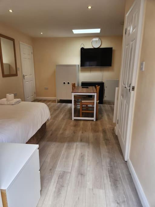 Beautiful Private En-Suite Room With Its Own Entry Bexleyheath Exterior photo